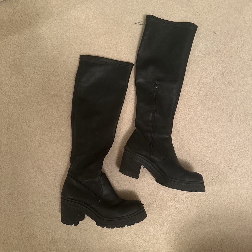 Black Knee-High Women's Boots